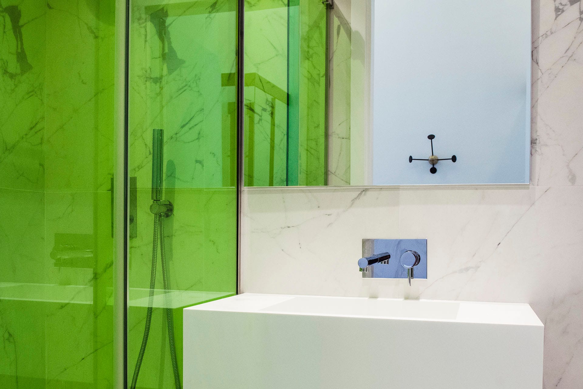 Bathroom detail in the Superior single room